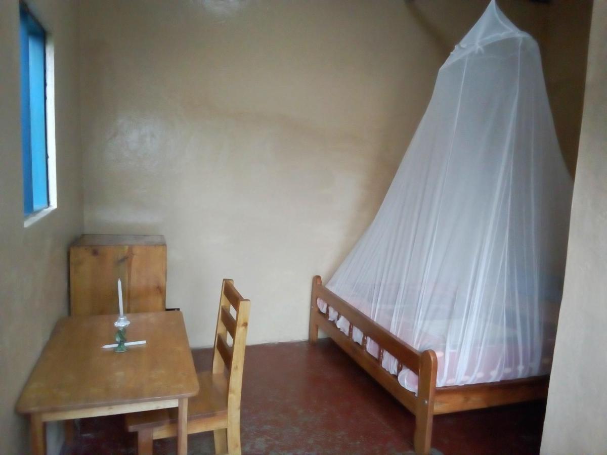 Byoona Amagara At Lake Bunyonyi Kabale Esterno foto