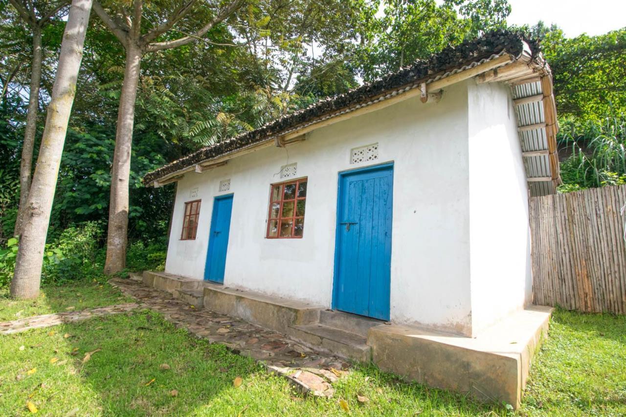Byoona Amagara At Lake Bunyonyi Kabale Esterno foto